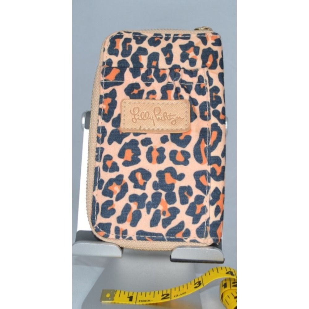 Lilly‎ Pulitzer Zip Around Wallet Leopard Print Pink Gold Canvas Wristlet